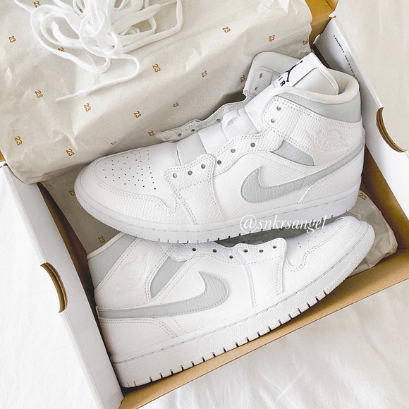 Nike custom air jordan 1 mid sneakers - Picture 4 of 5